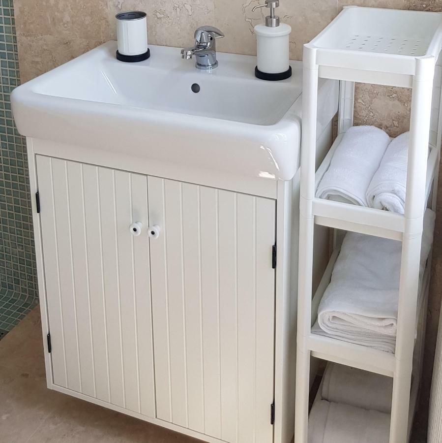 Old Town Apartament Apartment Targoviste Bagian luar foto